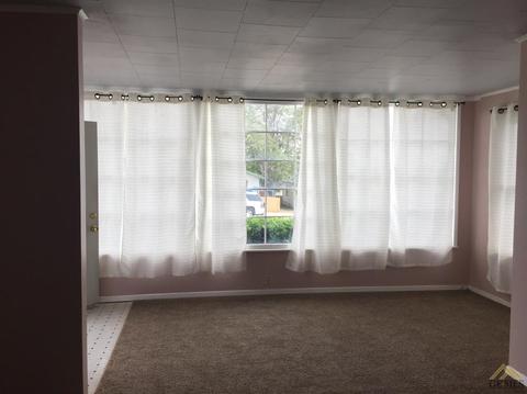 325 D St, Taft, CA 93268 photo 6