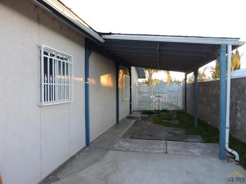 202 Caroline Ln, Shafter, CA 93263 photo 7