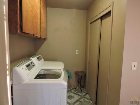 202 Caroline Ln, Shafter, CA 93263 photo 14