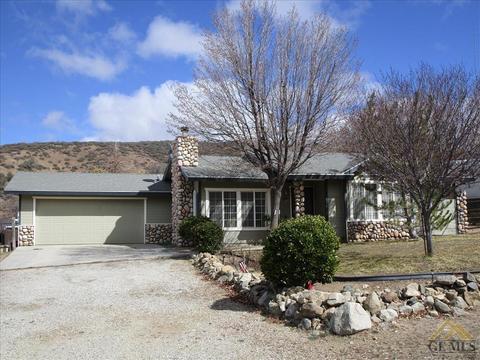 18240 Basil Dr, Tehachapi, CA 93561 photo 1