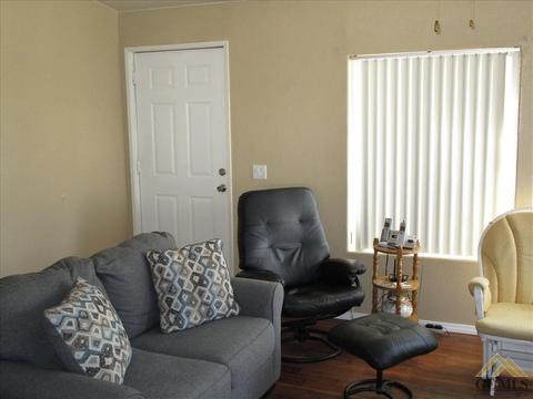 18240 Basil Dr, Tehachapi, CA 93561 photo 4