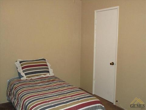 18240 Basil Dr, Tehachapi, CA 93561 photo 12