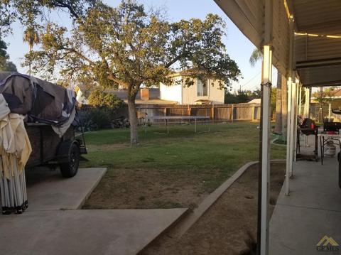 2216 Walton Ave, Sanger, CA 93657 photo 3