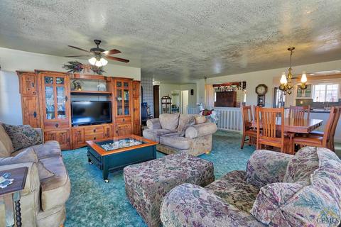 28401 Carry Back Ct, Tehachapi, CA 93561 photo 1