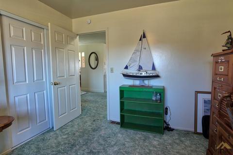 28401 Carry Back Ct, Tehachapi, CA 93561 photo 12