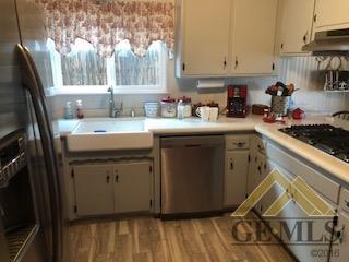 208 Pilgrim Ave, Taft, CA 93268 photo 8
