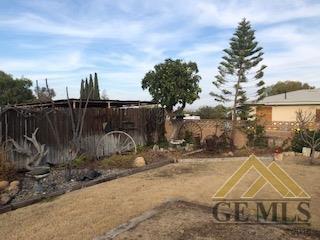 208 Pilgrim Ave, Taft, CA 93268 photo 17