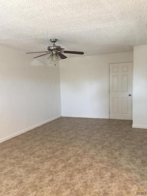 26024 Orange St, Taft, CA 93268 photo 17