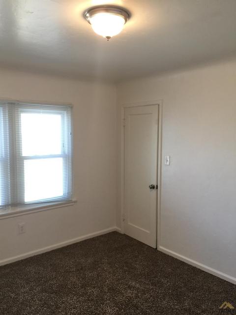 26024 Orange St, Taft, CA 93268 photo 11