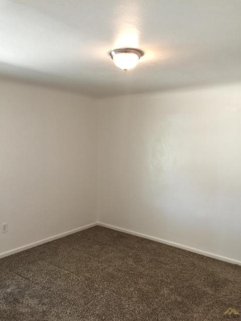 26024 Orange St, Taft, CA 93268 photo 12