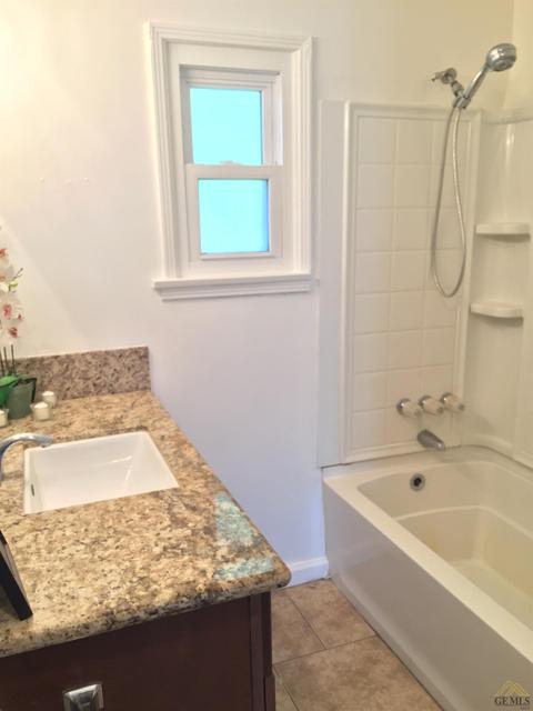 26024 Orange St, Taft, CA 93268 photo 10