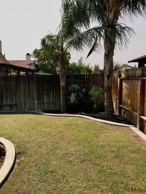 9018 Chattaroy St, Bakersfield, CA 93312 photo 20