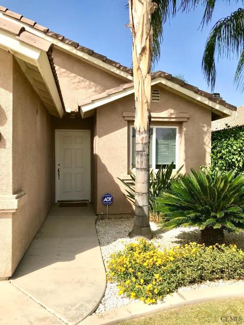 9018 Chattaroy St, Bakersfield, CA 93312 photo 2