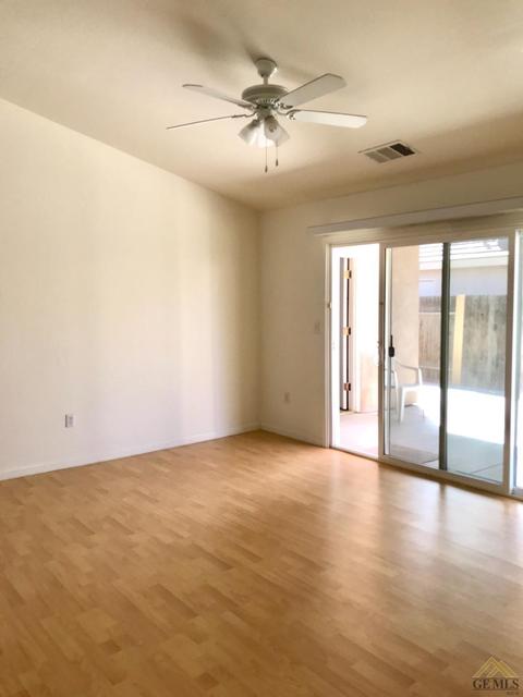9018 Chattaroy St, Bakersfield, CA 93312 photo 4
