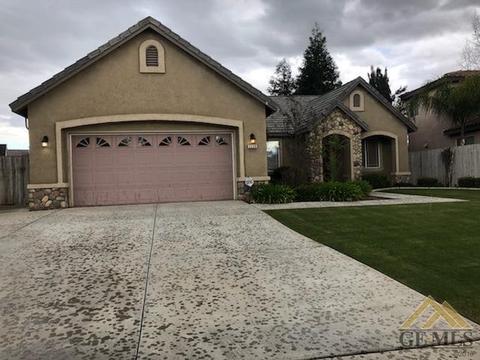 3200 Campfire Dr, Bakersfield, CA 93312 photo 1