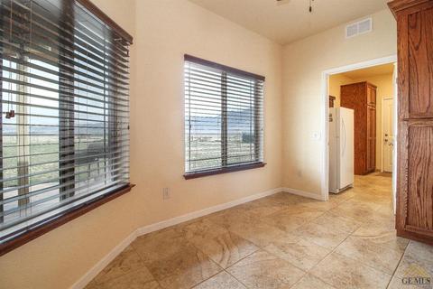 20020 Sasia Rd, Tehachapi, CA 93561 photo 18