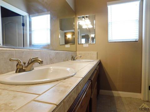873 Brookside Dr, Shafter, CA 93263 photo 24
