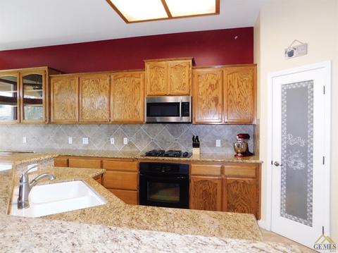 873 Brookside Dr, Shafter, CA 93263 photo 14