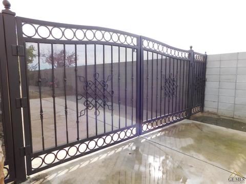 873 Brookside Dr, Shafter, CA 93263 photo 6