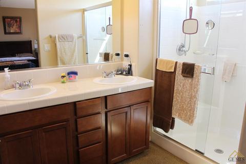 6423 Declaration Way, Bakersfield, CA 93313 photo 16