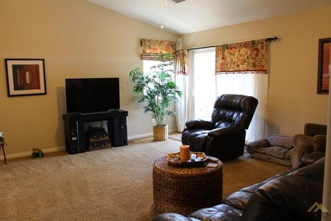 6423 Declaration Way, Bakersfield, CA 93313 photo 8