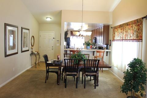 6423 Declaration Way, Bakersfield, CA 93313 photo 10