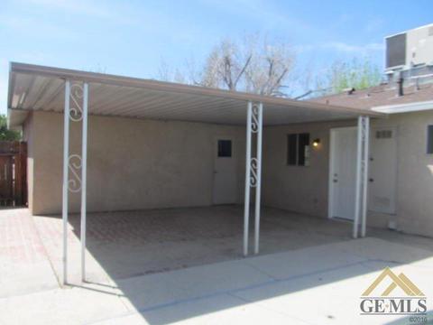 316 E Woodrow St, Taft, CA 93268 photo 11