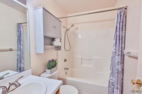 18040 Hambletonian Dr, Tehachapi, CA 93561 photo 11