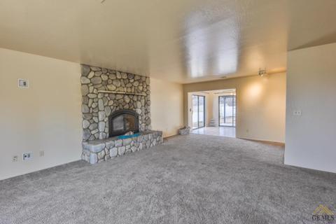18040 Hambletonian Dr, Tehachapi, CA 93561 photo 6