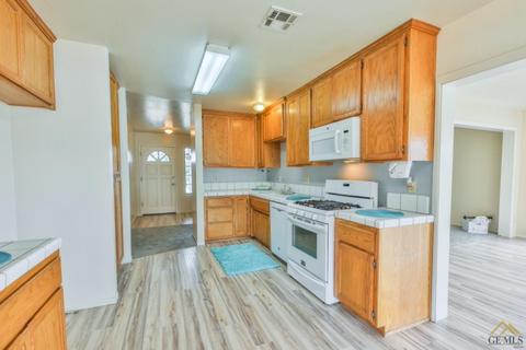 18040 Hambletonian Dr, Tehachapi, CA 93561 photo 17