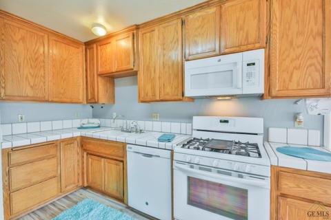 18040 Hambletonian Dr, Tehachapi, CA 93561 photo 19