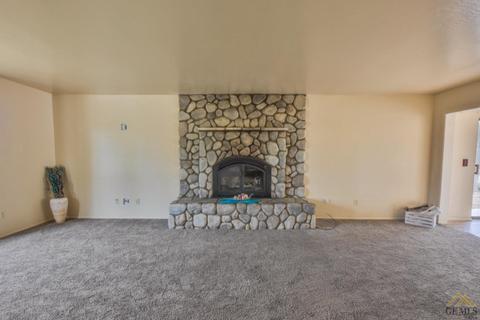 18040 Hambletonian Dr, Tehachapi, CA 93561 photo 7