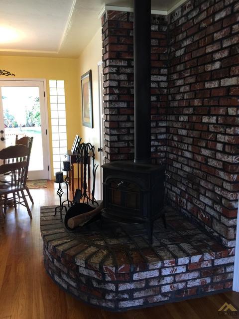 113 E San Emidio St, Taft, CA 93268 photo 10