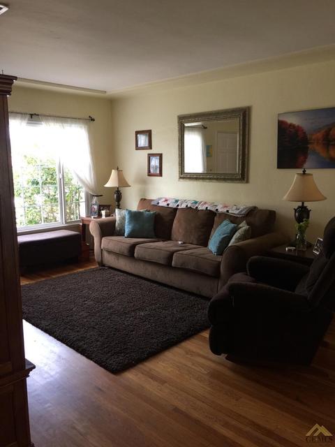 113 E San Emidio St, Taft, CA 93268 photo 6