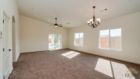 515 Vancluse Bay Dr, Bakersfield, CA 93307 photo 1