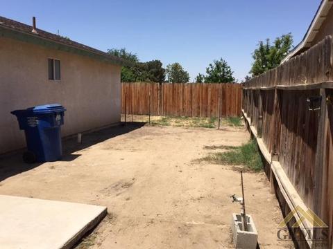 200 E Barton Street St, Bakersfield, CA 93307 photo 5