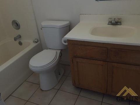 200 E Barton Street St, Bakersfield, CA 93307 photo 9