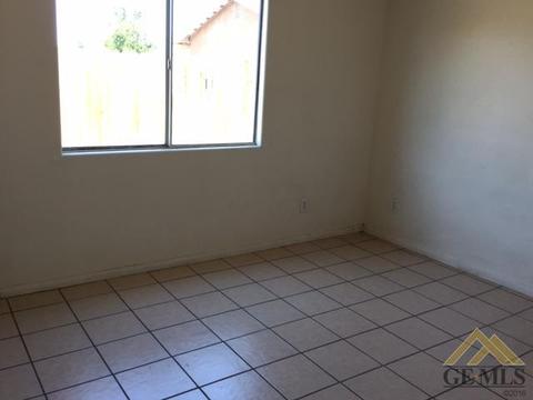 200 E Barton Street St, Bakersfield, CA 93307 photo 8