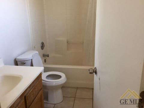 200 E Barton Street St, Bakersfield, CA 93307 photo 7