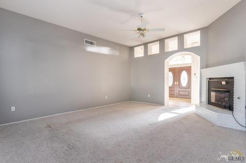 1608 Fieldspring Dr, Bakersfield, CA 93311 photo 13
