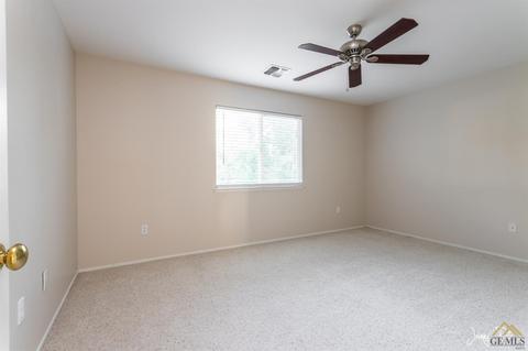 1608 Fieldspring Dr, Bakersfield, CA 93311 photo 28