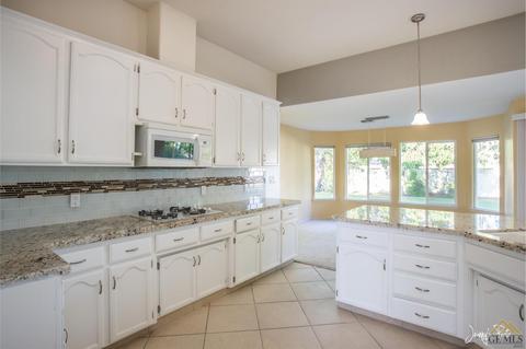 1608 Fieldspring Dr, Bakersfield, CA 93311 photo 18