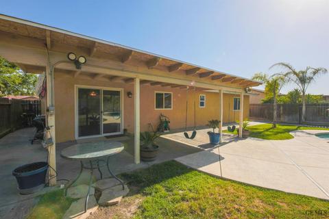 1116 Hazelnut St, Wasco, CA 93280 photo 7