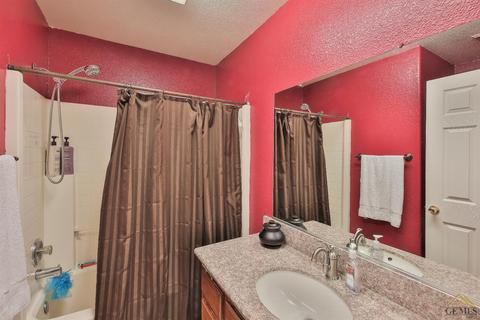 1116 Hazelnut St, Wasco, CA 93280 photo 22