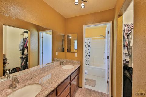 1116 Hazelnut St, Wasco, CA 93280 photo 27