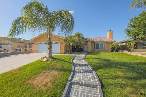 1116 Hazelnut St, Wasco, CA 93280 photo 1