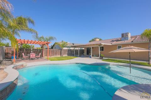 1116 Hazelnut St, Wasco, CA 93280 photo 4