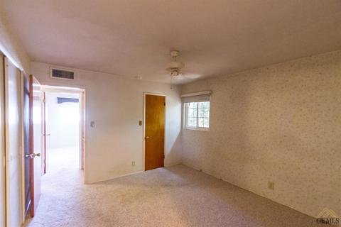 355 Pine St, Shafter, CA 93263 photo 16
