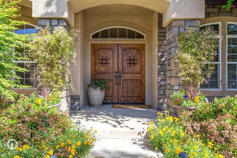 9010 Centennial Ct, Bakersfield, CA 93312 photo 4