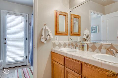 9010 Centennial Ct, Bakersfield, CA 93312 photo 32
